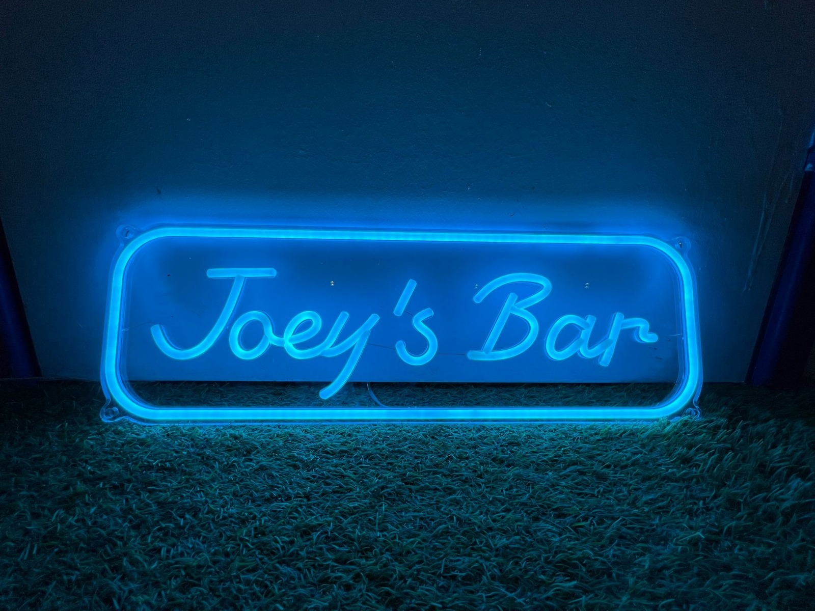 Joey's Bar blue neon